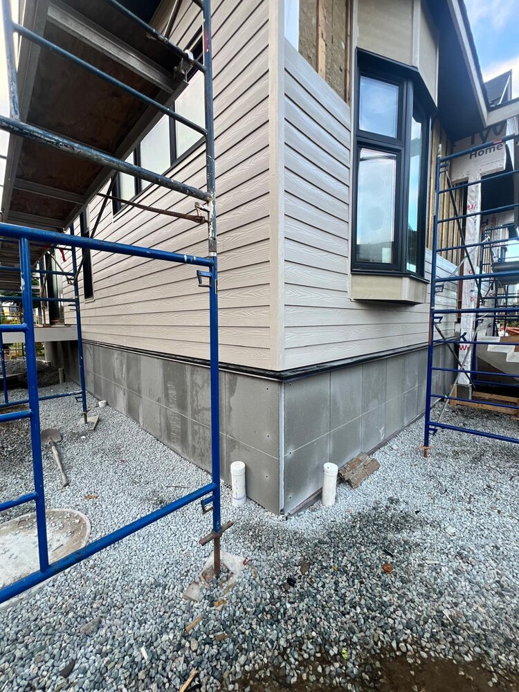 Corner detail showing siding transition